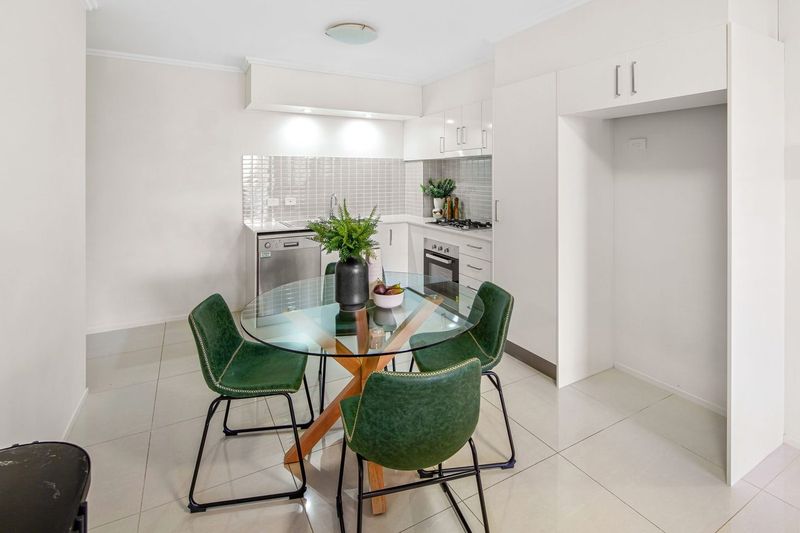 A Sunday Reset for a Small Apartment